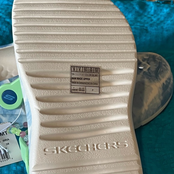 SKECHERS SHOES FOR WOMEN SIZE 9 COLOR BABY BLUE/WHITE BNWT - Picture 10 of 10